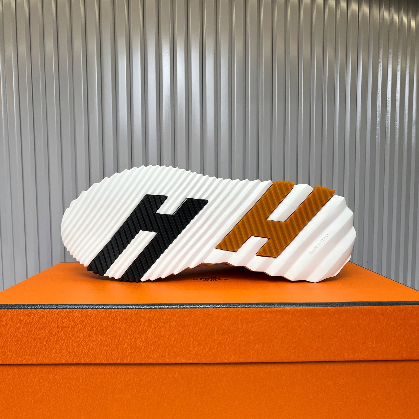 Hermes Unisex High-Tech Two-Tone Sneakers – Premium Edition