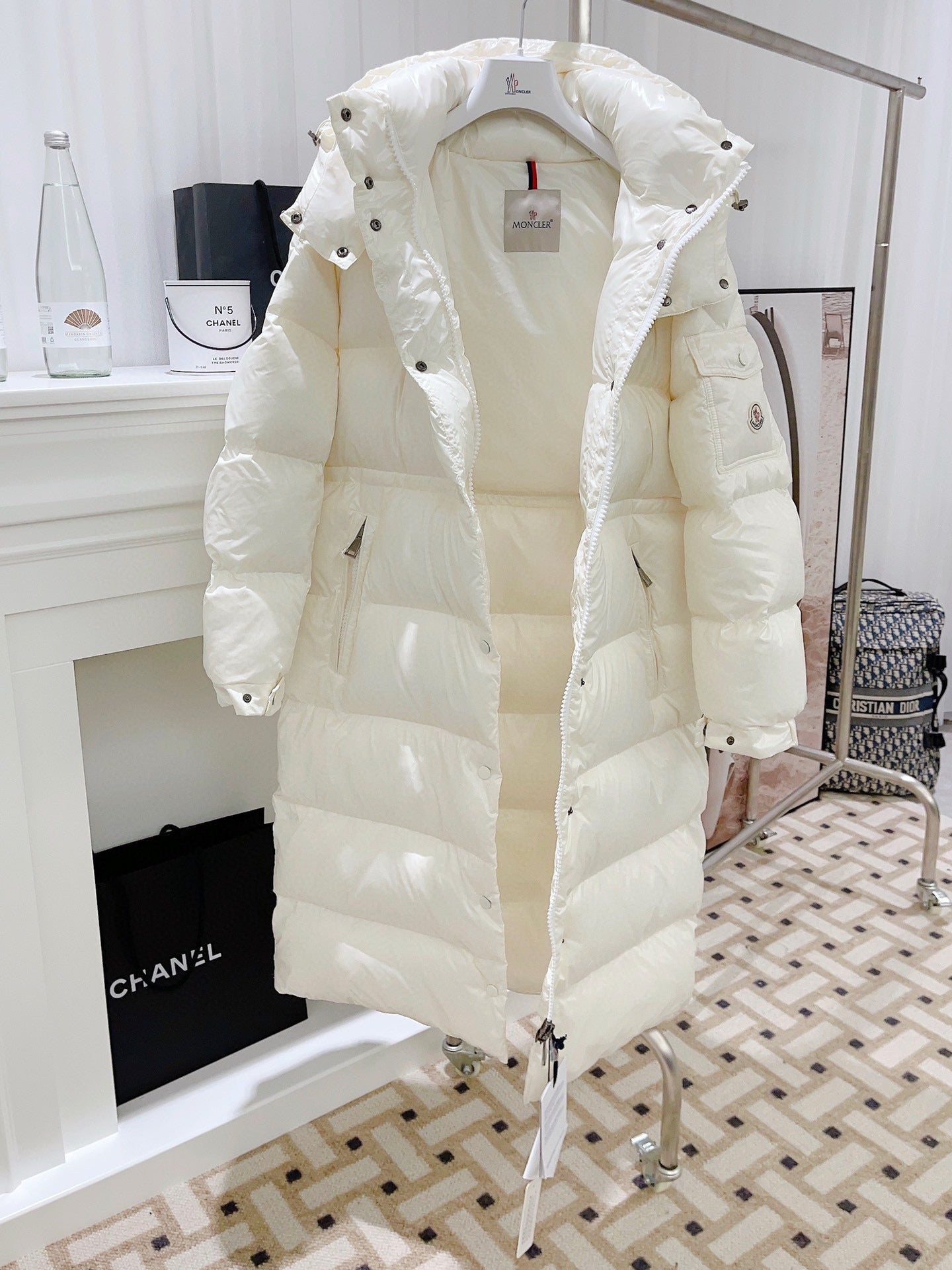 MONCLER Maier 23SS Women's Long Glossy Down Coat White
