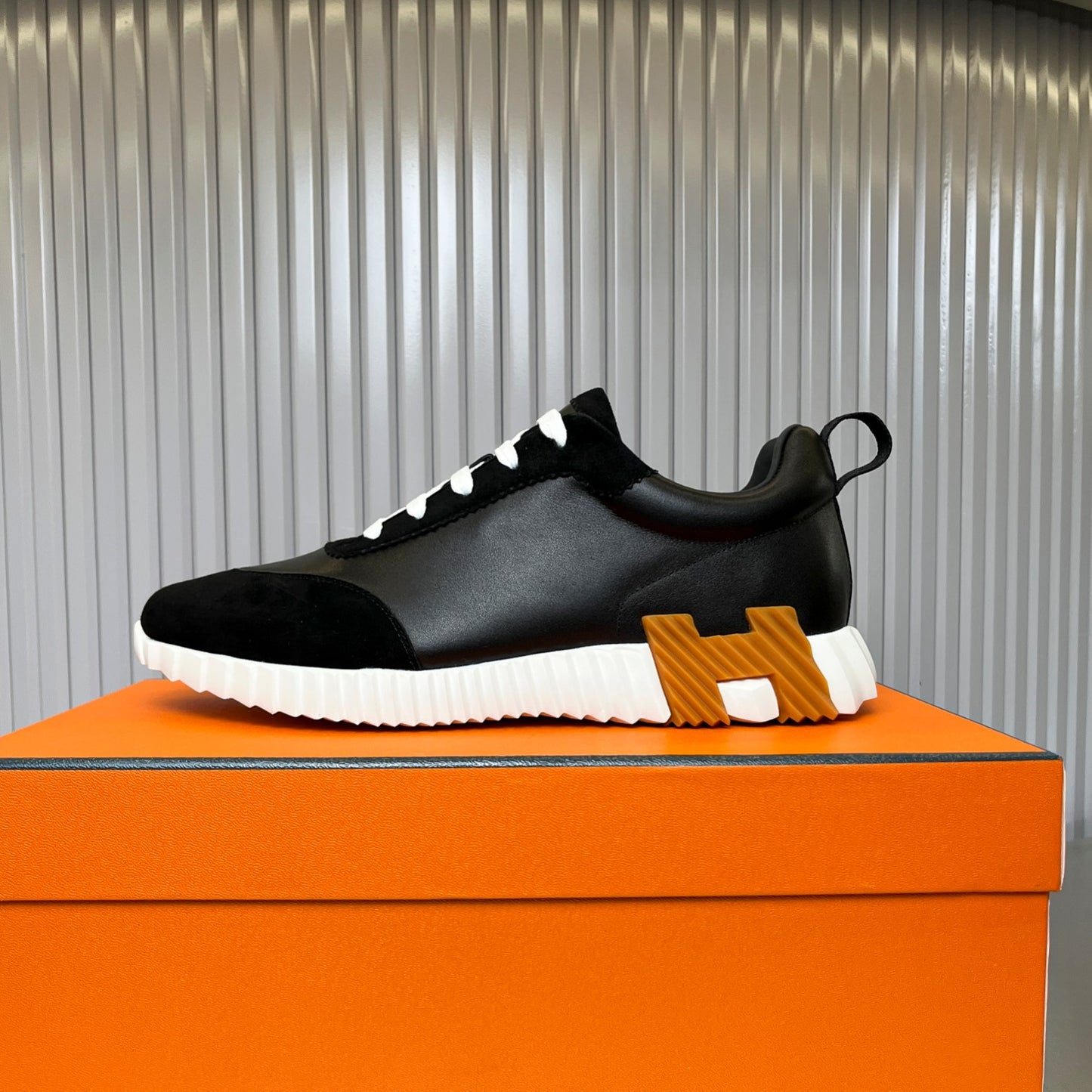 Hermes Unisex High-Tech Two-Tone Sneakers – Premium Edition