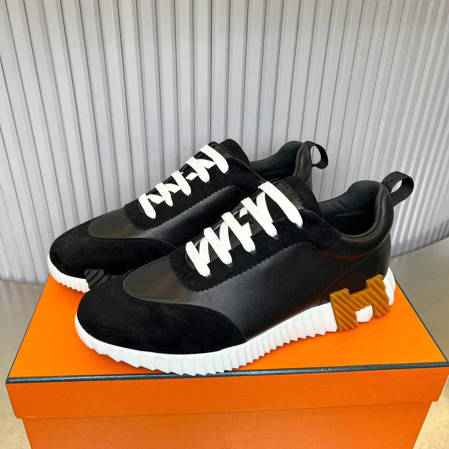 Hermes Unisex High-Tech Two-Tone Sneakers – Premium Edition