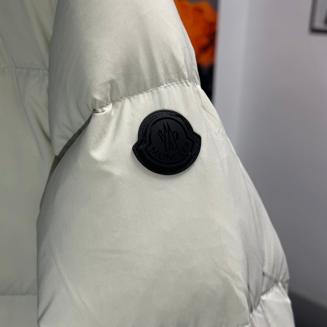 Moncler-Inspired Madeira Black Badge Short Down Jacket