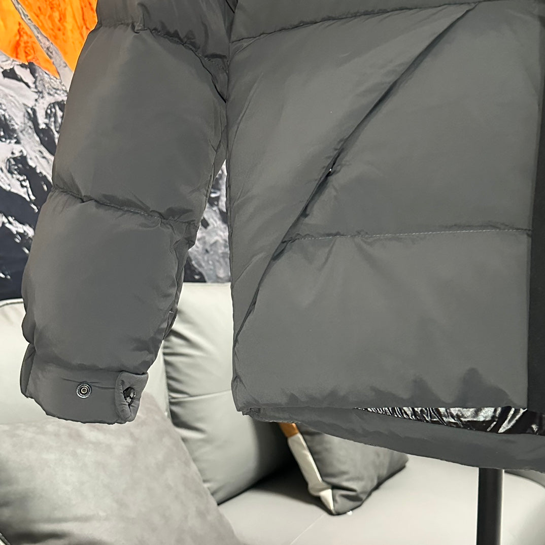 Moncler-Inspired Madeira Black Badge Short Down Jacket Charcoal