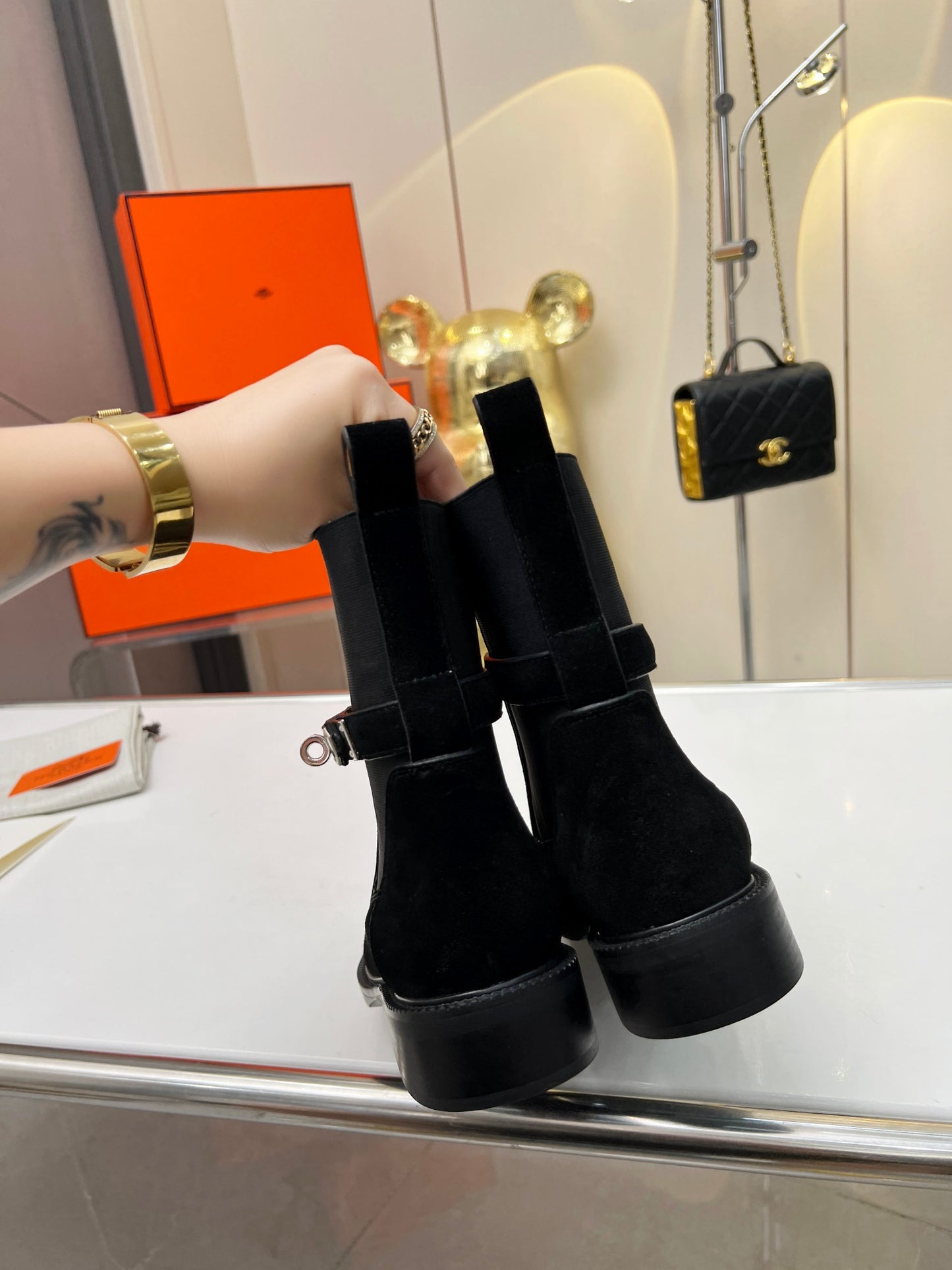 Hermes 2024 Fall/Winter Classic Suede Riding Boots – Women's Edition Blk