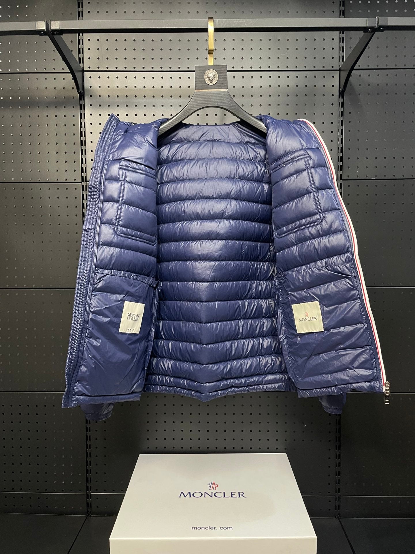 MONCLER Galion Lightweight Hooded Down Jacket – 2024 New Arrival N.blue