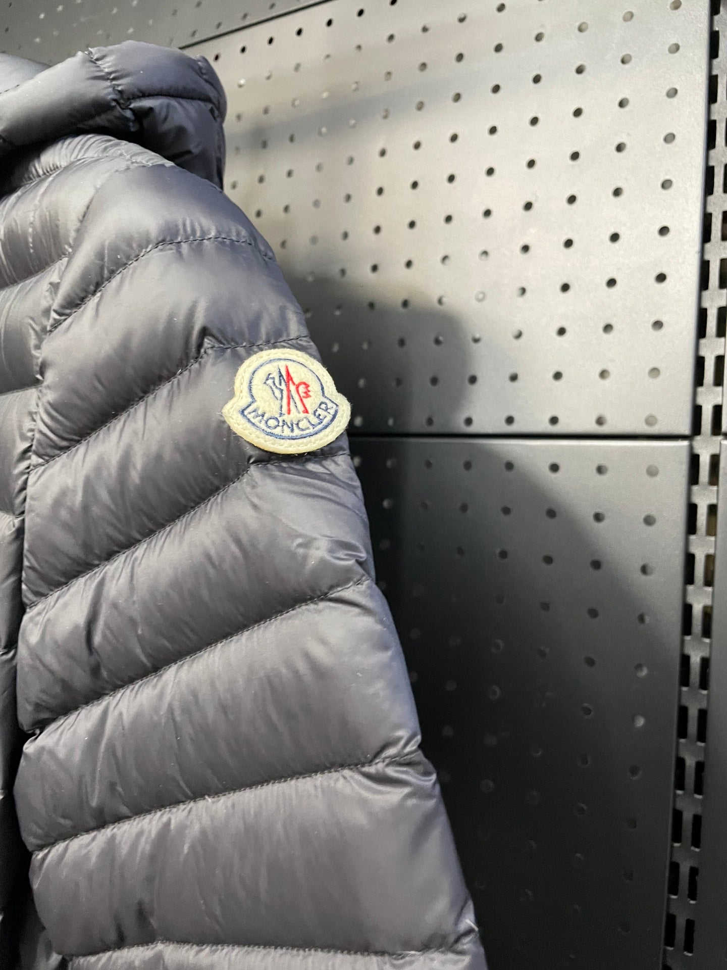 MONCLER Oredonne Women's Mid-Length Belted Down Parka blk