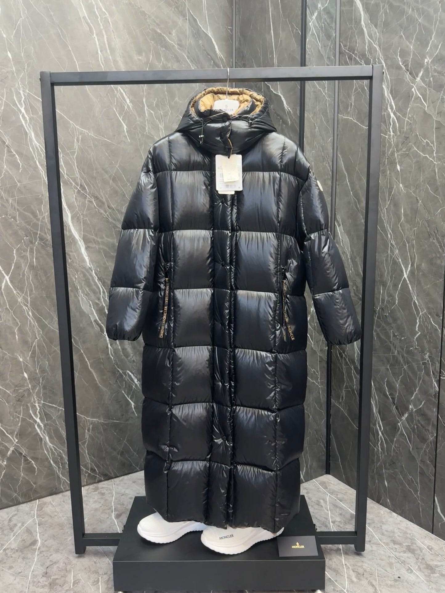 Moncler-Inspired Parnaiba Long Down Jacket for Women