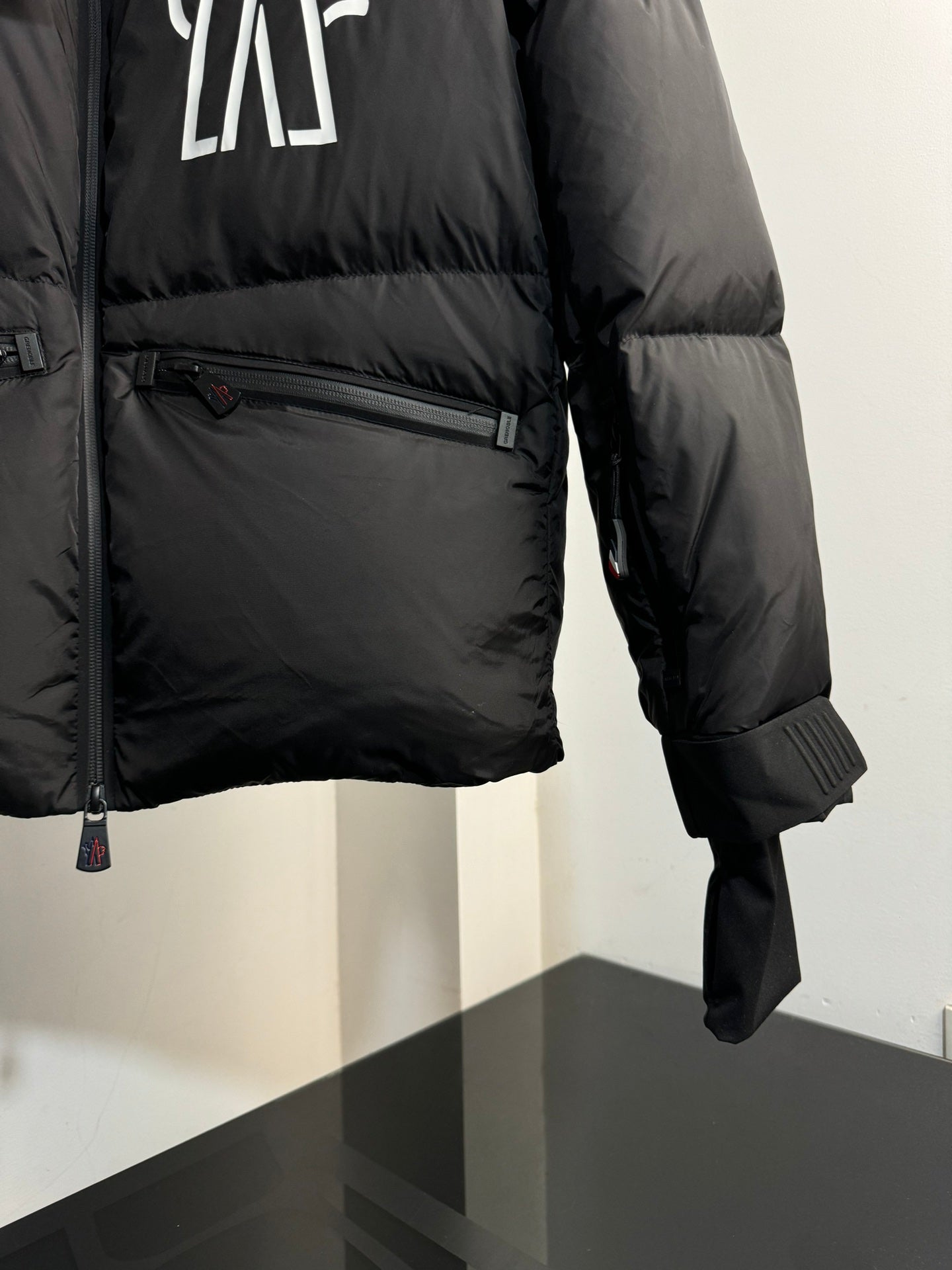 MONCLER Verdons Men's Grenoble Ski Series Down Jacket Black