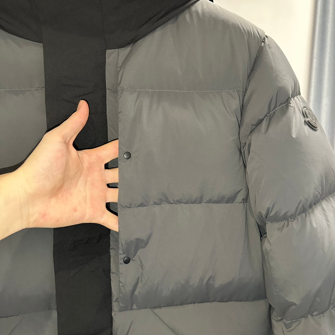 Moncler-Inspired Madeira Black Badge Short Down Jacket Charcoal