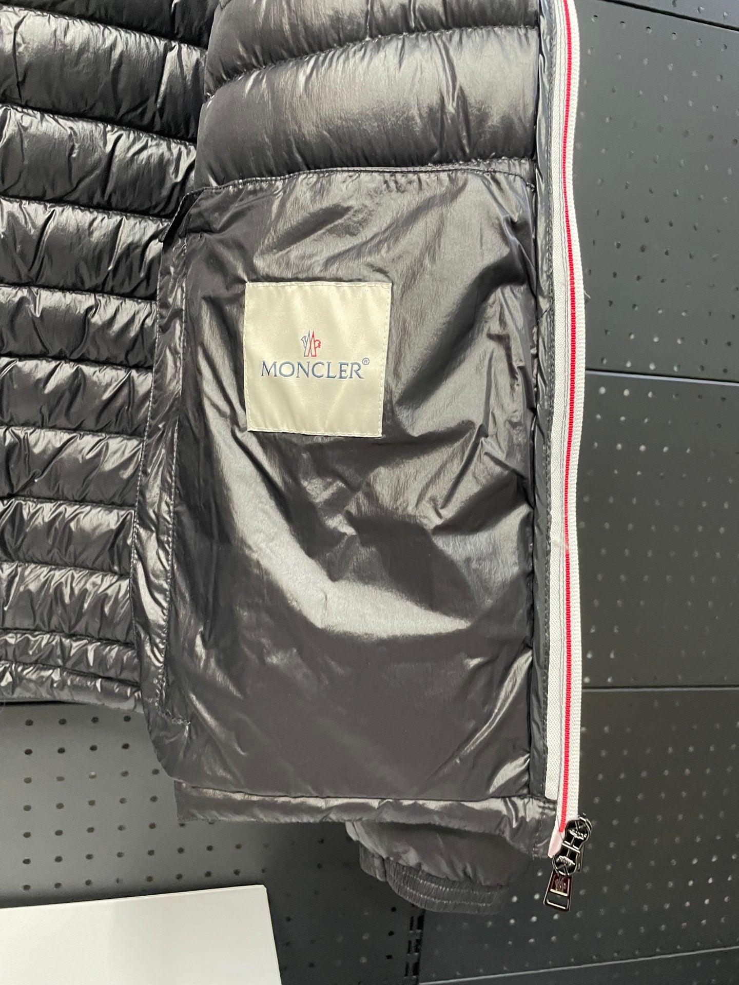 MONCLER Galion Lightweight Hooded Down Jacket – 2024 New Arrival Blk