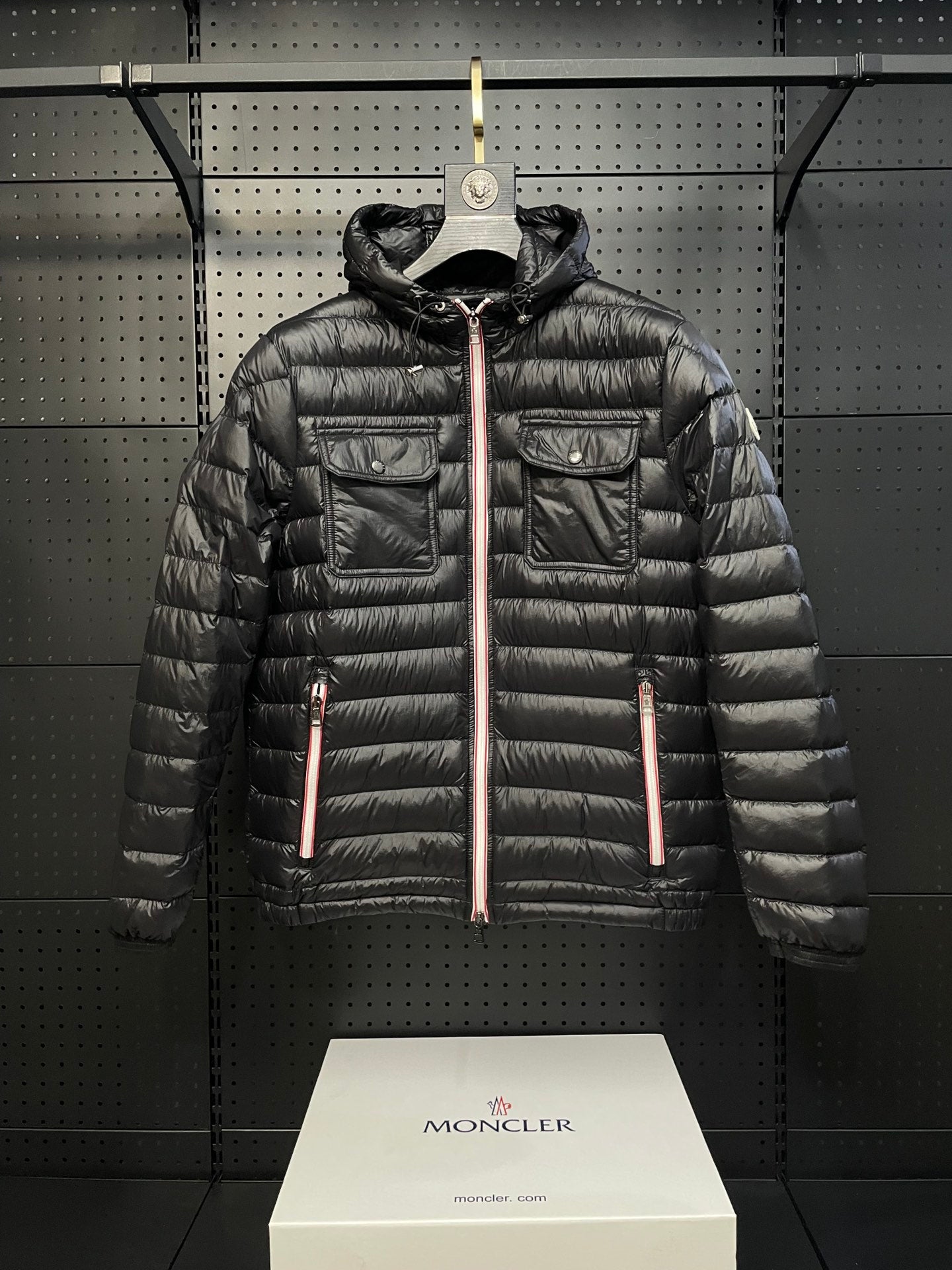 MONCLER Galion Lightweight Hooded Down Jacket – 2024 New Arrival Blk