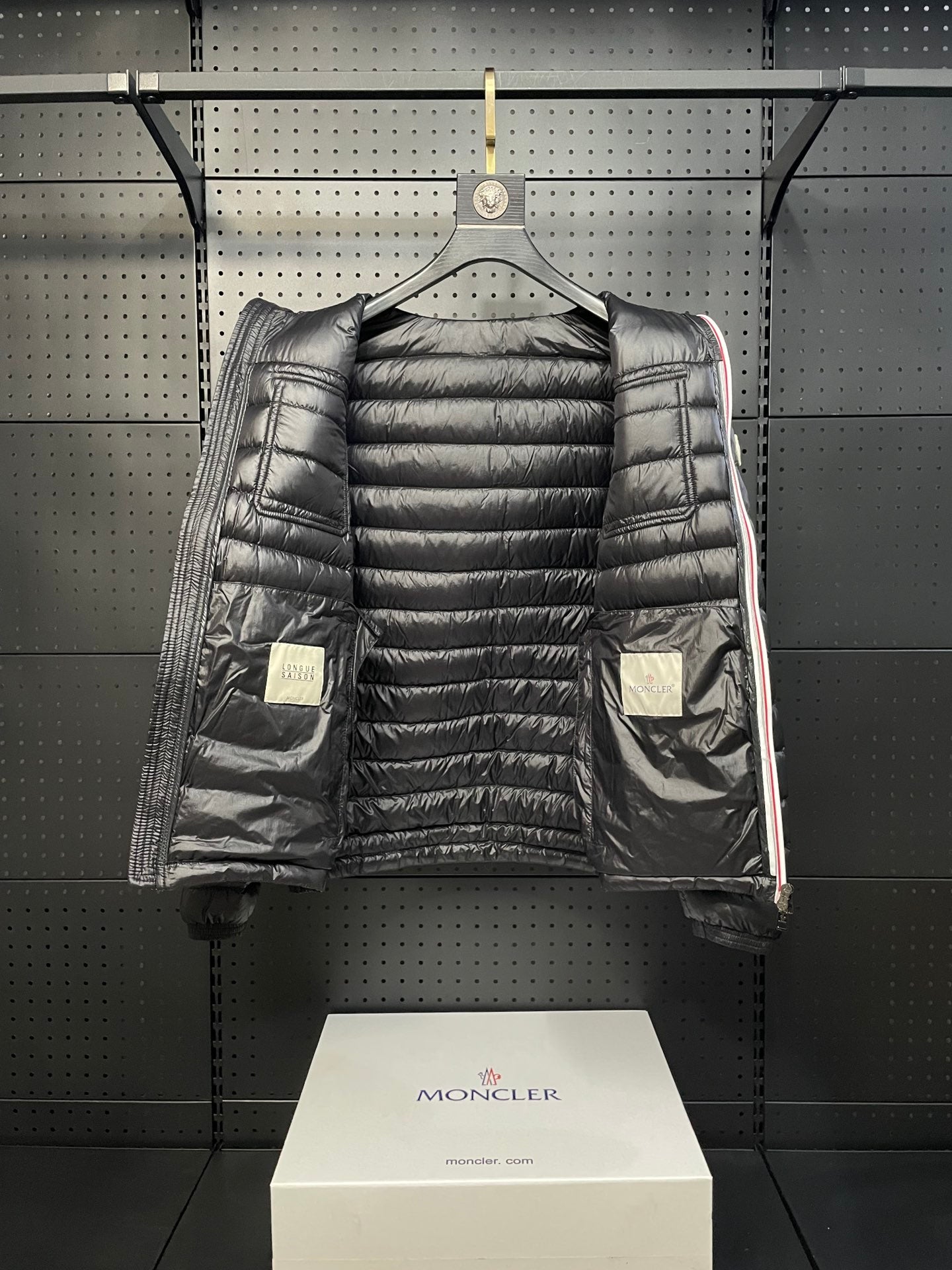 MONCLER Galion Lightweight Hooded Down Jacket – 2024 New Arrival Blk