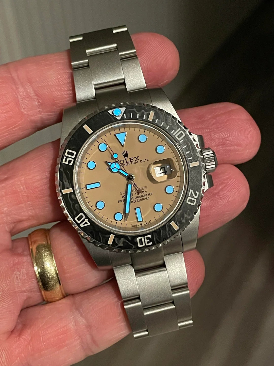 Submariner Parakeet – Custom Carbon Bezel & Enamel Light Brown Dial